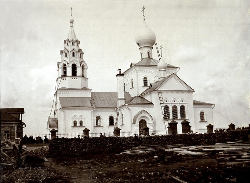 Храм Живоначальной Троицы в селе Аверкиево, архитектор Башкиров.