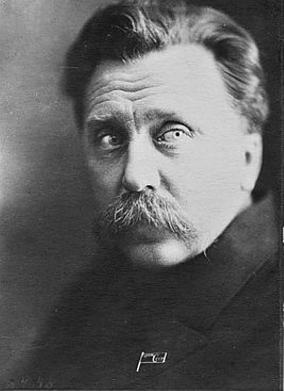БРЮХАНОВ Н.П., член РСДРП с 1902 г., нарком земледелия ленинского СНК ( 1921-1924 гг.), затем нарком финансов СССР( 1926-1930 гг.), кд в члены ЦК ВКП(б) ( 1927-1934 гг.);