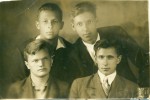 Виктор с друзьями. Это и есть Клуб Джентельменов